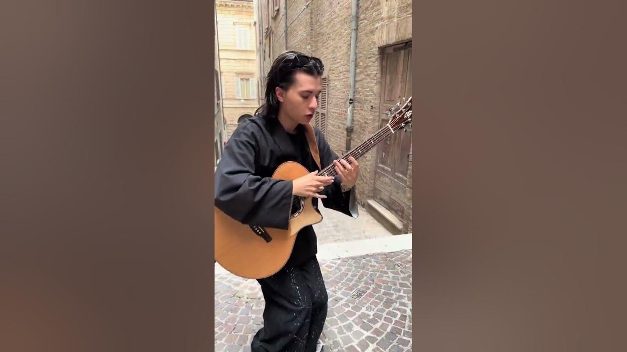 He plays the guitar like no other 🤯 The one and only @MarcinGuitar kills it again 🔥