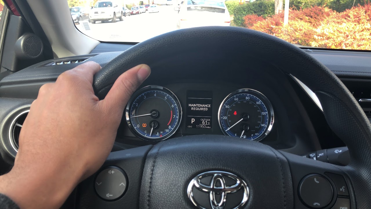 Toyota Corolla - How To Adjust Sideview Mirror