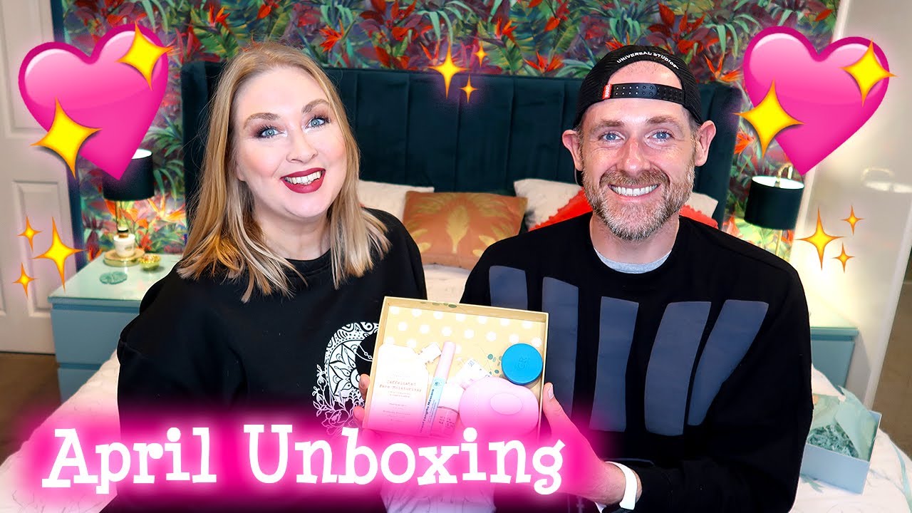 April Glossybox Unboxing - ItsMeAshleigh