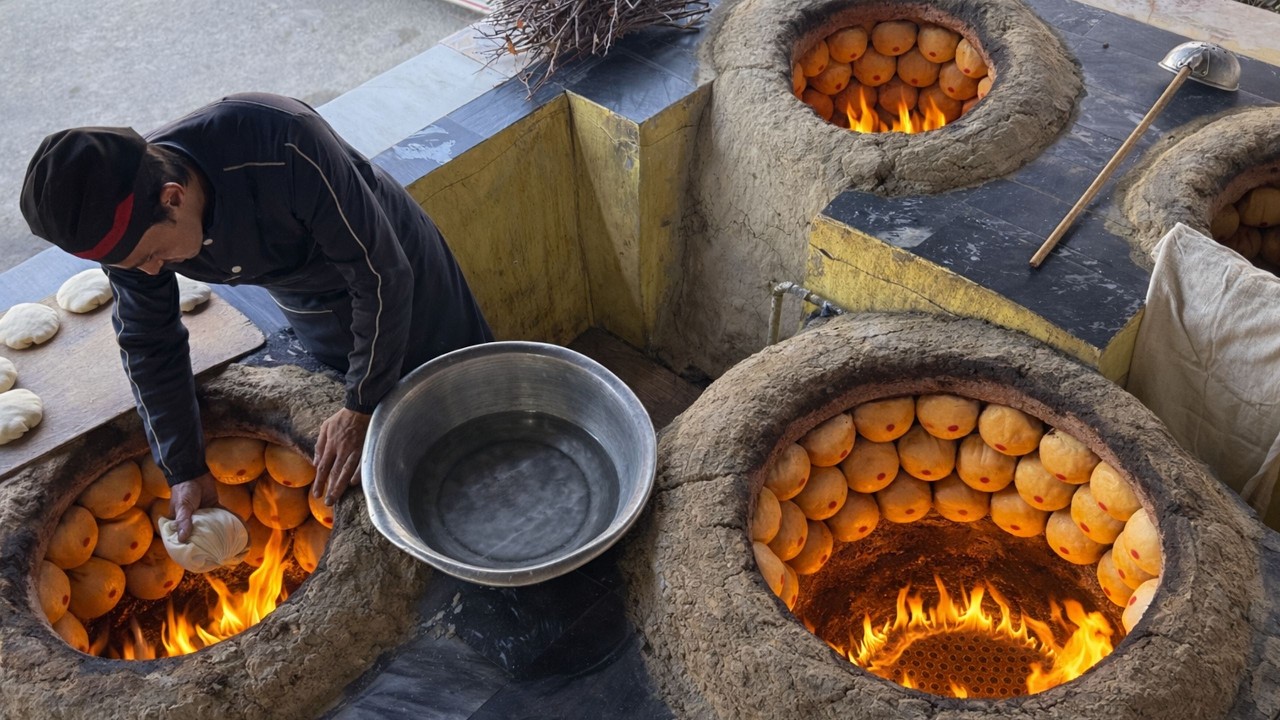 ДЯДЯ самос из Джизака! ОРИГИНАЛЬНАЯ и ПОПУЛЯРНАЯ уличная еда | 400-500 штук каждый день!