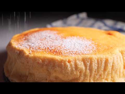 light-&-fluffy-yogurt-soufflé-cake