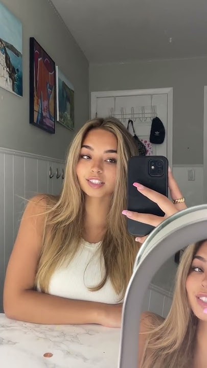  Mirror selfie with a song#mirrorselfie #selfie #song #music - YouTube