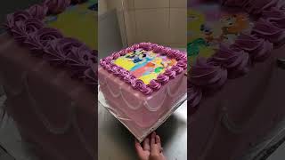 Decorado de pastel cuadrado de las princesas fácil con papel comestible cakeprincesas ideascake