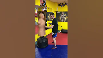 Куда бить, чтобы вырубить с одного удара? Лучшее в Инсте: oreh.mma