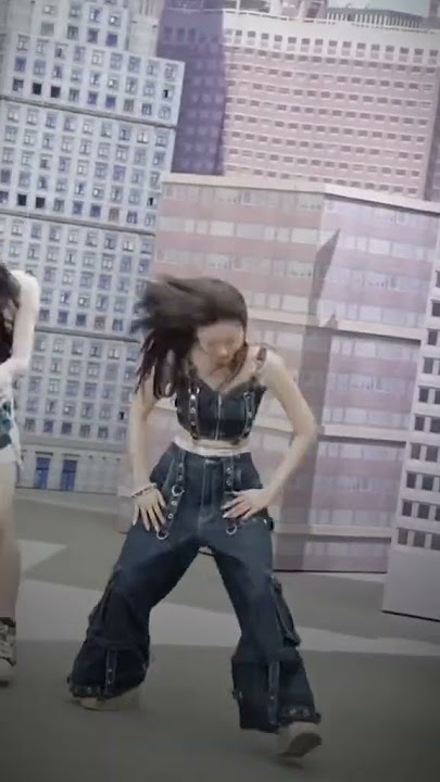 How the members dance to Boys Like You VS Ryujin 😂