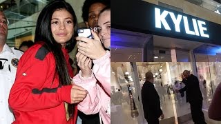 Kylie Jenner Pop Up Shop Was Crazy! | Vlogmas Day 9