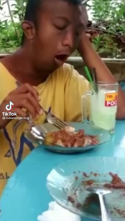 Orang Keselek Siomay