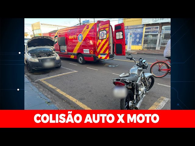 COLISÃO AUTO X MOTO É REGISTRADO NA ÁREA CENTRAL DE ARAPONGAS