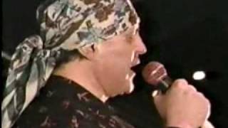 Video thumbnail of "Leonardo Favio - Mi tristeza es mía y nada más (en vivo)2"