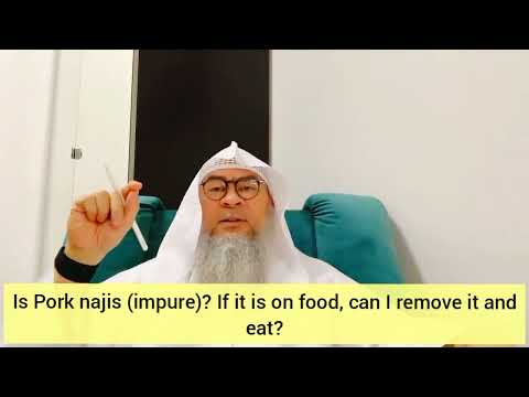 Is pork najis (Impure), if it's on food like pizza, can I remove it and eat? - Assim al hakeem