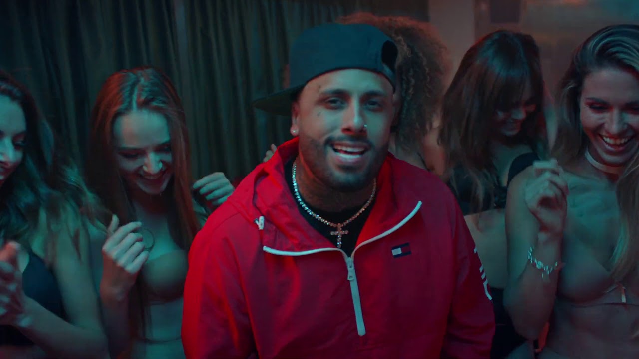 Dimelo Flow - El Favor ft. Nicky Jam, Farruko, Sech, Zion, Lunay (Video Oficial) 