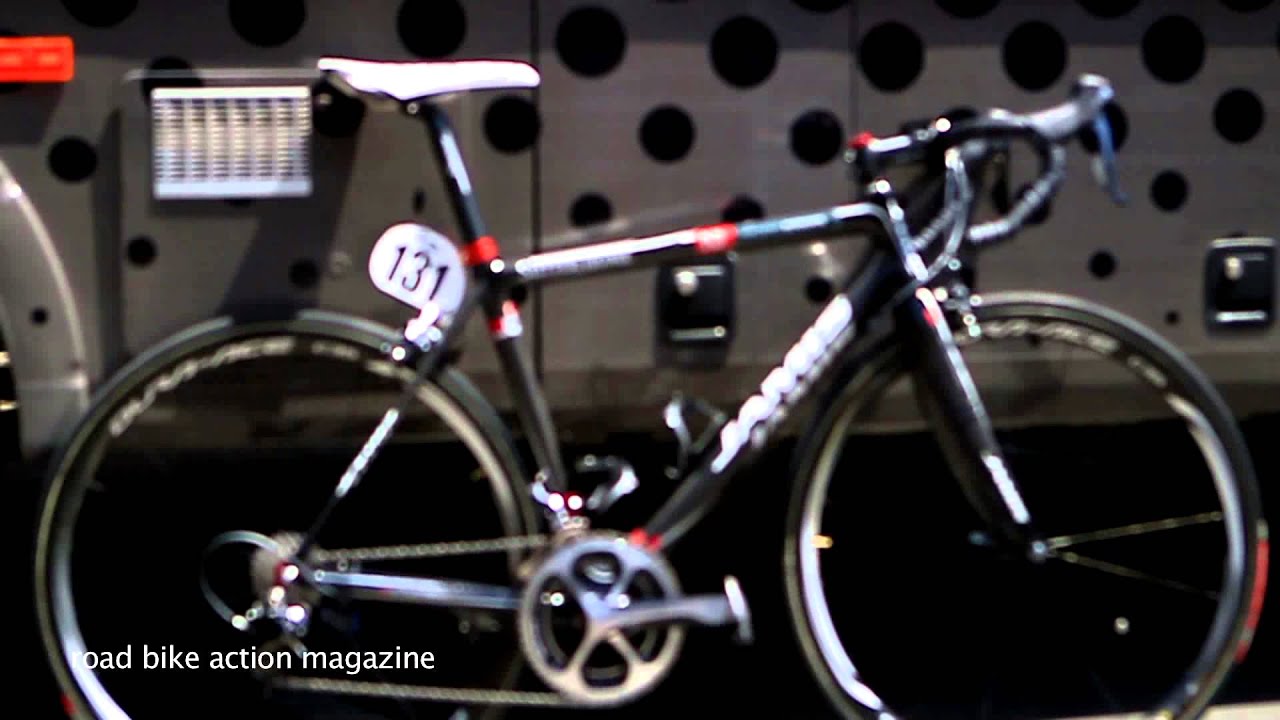 jamis carbon fiber road bike