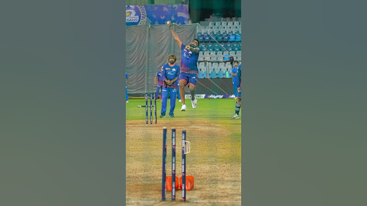 Bumrah’s Routine: Wake up, bowl yorkers, dislodge stumps, repeat 🤌 | #MumbaiIndians #PlayLikeMumbai