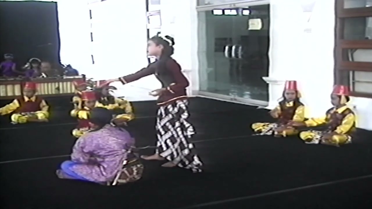 PAGELARAN SENI TRADISI TBY