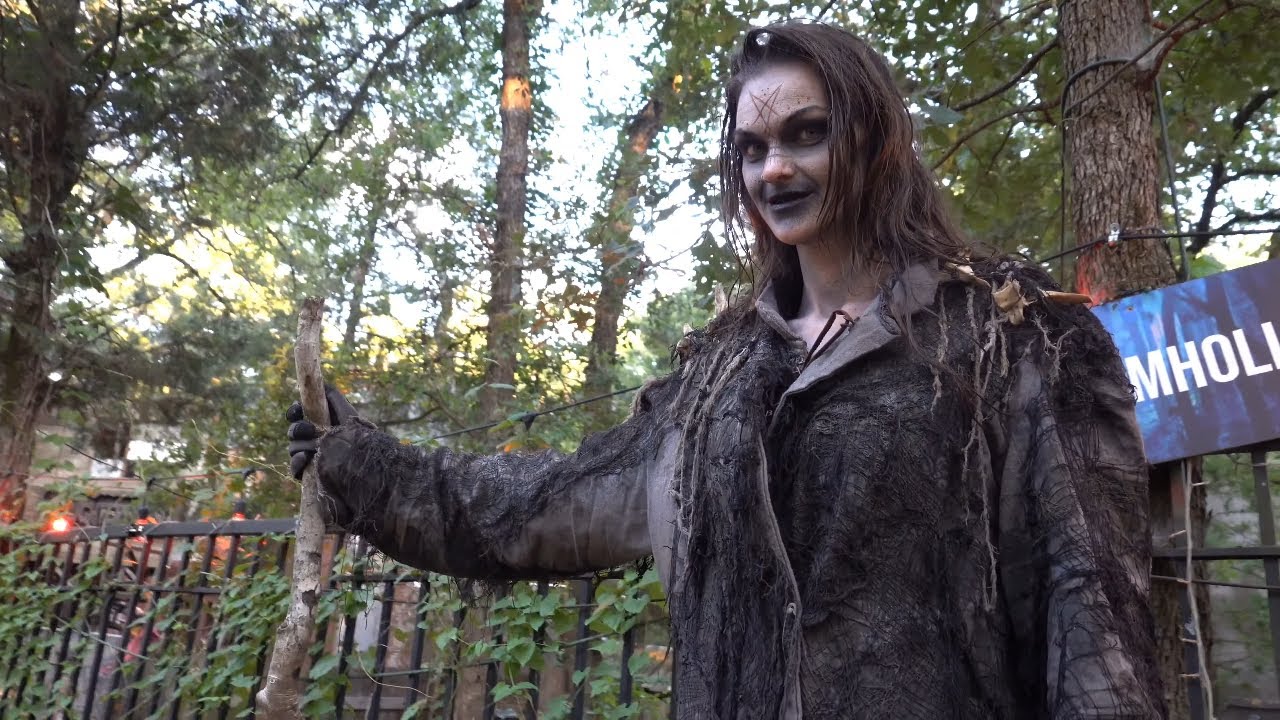 Scream Hollow Scary Haunted Houses in the Woods! Will You Survive? 4K