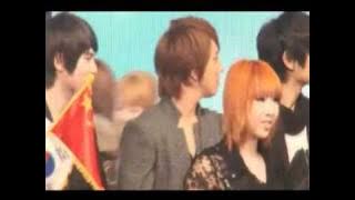Yonghwa is looking at Seohyun.