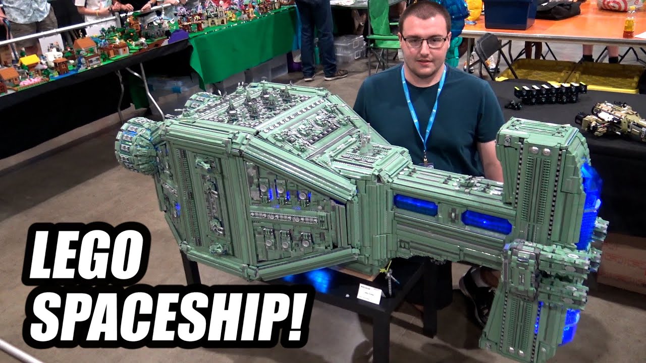 Huge LEGO Alien Cruiser Spaceship with Interior Rooms