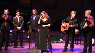 Alysia Van Horik Di Gojim - Donna Donna