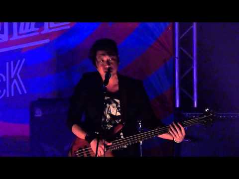 槍擊潑辣 1 Dr.Chen(1080p)@2013 U Rock 硬地校園巡迴音樂季[無限HD] 🏆