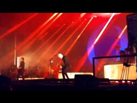 A Perfect Circle - Hourglass ( New Song ) Live Welcome To Rockville 2017