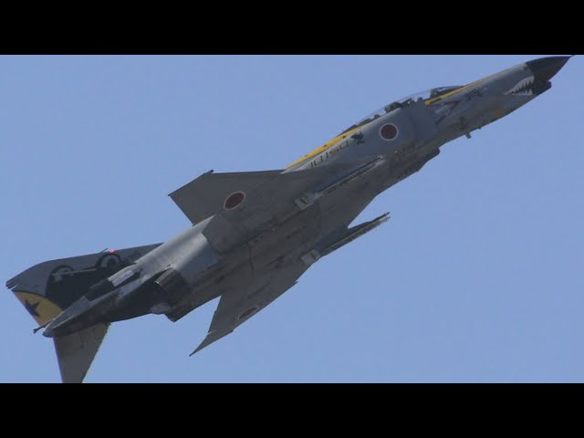 百里基地祭でのファントムの展示飛行は史上最高の内容でした