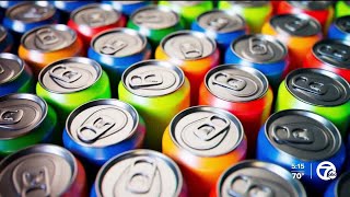 New study suggests sugary sodas and fizzy drinks could raise risk of hair loss