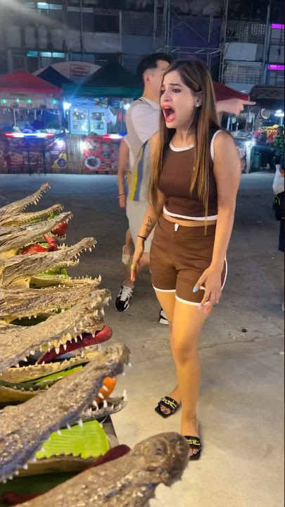 Foreigners vs Indians in Thailand Street food 🐊🦀 #funny #comedy