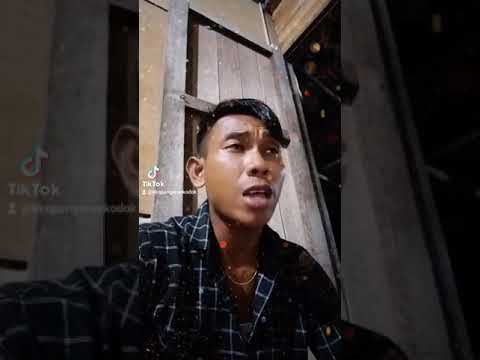 tak usahlah bercinta jika hanya berpura.. 😅#song#nyanyi#viral s#shorts