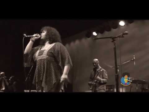 Jill Scott - Hate On Me (Live In Philly)