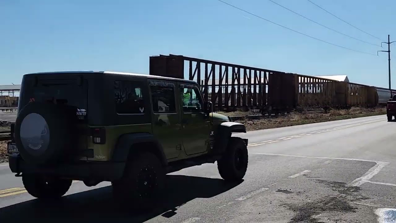 Norfolk Southern shoving cars into Culpepper Wood Preservers Leola, Pa