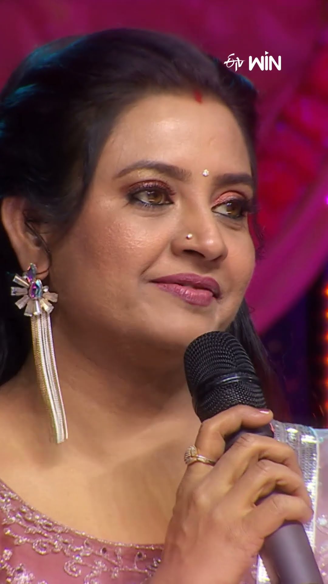 #shorts - ఒక సూర్యుడు, ఒక చంద్రుడు లాగా ఒకే ఒక మహానటి..! #sridevidramacompany #sowmya