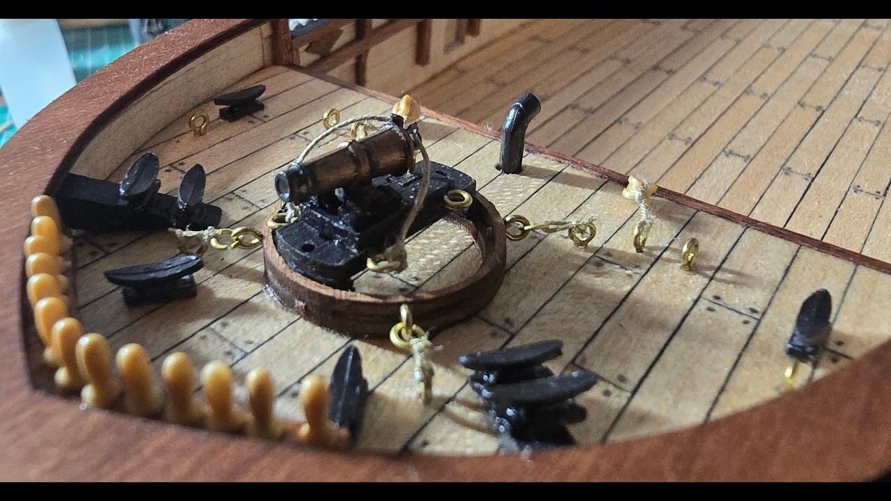 HMS Beagle - Occre - Front Deck