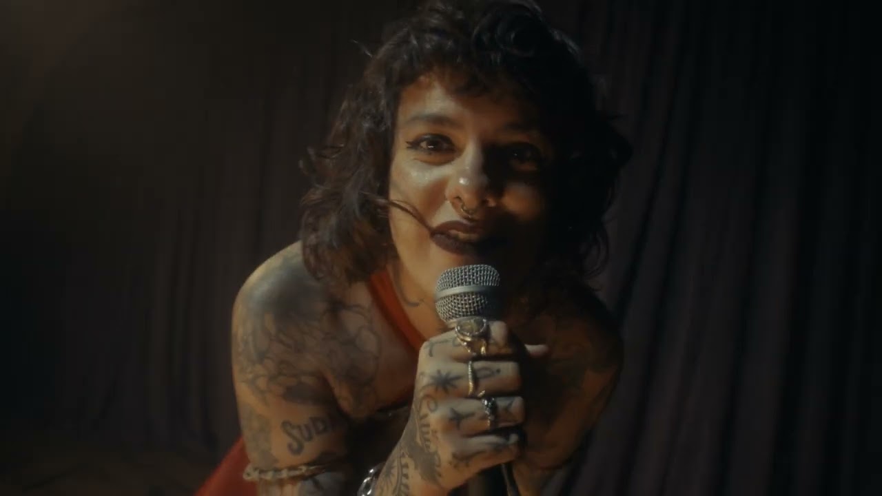 在 YouTube 上觀看「Francisco, el Hombre - PECECITO O TIBURÓN? feat. BNegão, @BiaFerreiraOficial e @LaCatalinaok」 在 YouTube 上觀看「Francisco, el Hombre - PECECITO O TIBURÓN? feat. BNegão, @BiaFerreiraOficial e @LaCatalinaok」