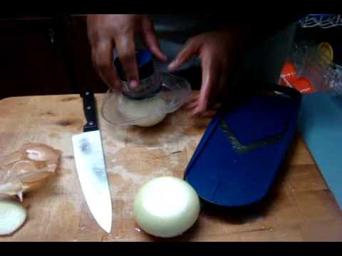 How To Use A Mandoline Slicer For Onions