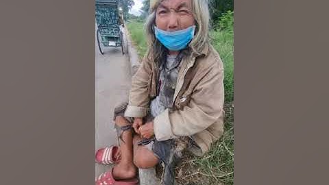 ông lão 81 tuổi sáng ngồi ngoài đường ăn xin tối về ngủ vỉa hè #Shorts