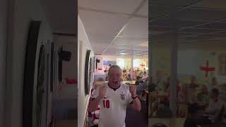 England Fan Celebrates So Hard His Wig Falls Off
Credit: James Beardwell via Storyful
Original video: https://x.com/JamesBeardwell/status/2072384290764255441?s=20
To purchase Storyful licensed videos for media use visit: http://video.storyful.com
For Storyful Newswire subscription inquiries, please contact sales@storyful.com
Twitter: https://twitter.com/storyful
Facebook: https://www.facebook.com/Storyful England Fan Celebrates So Hard His Wig Falls Off