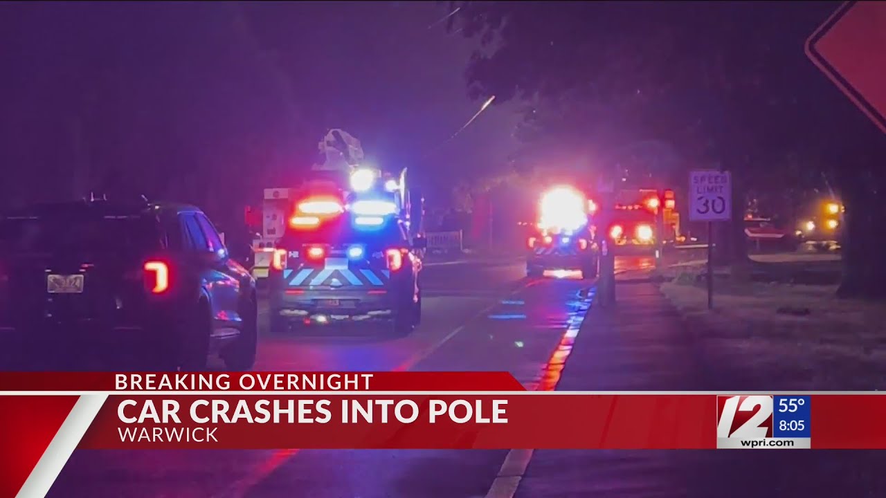 Car slams into pole in Warwick - YouTube