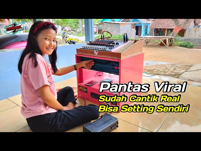 Cantik Dan Pintar !! Operator Cewek Dina Audio Real Bisa Setting Sound Miniatur Sendiri class=