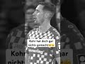 Dominik Kohr haut Jamal Musiala um und versteht einfach nicht, wieso das ein Foul sein soll… #short