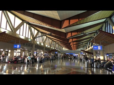 Video: Essen Am Flughafen Phoenix Sky Harbor