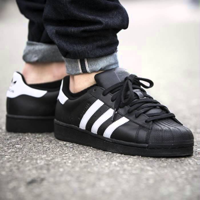 Adidas Superstar Foundation Black Corso di Studio in Ingegneria 