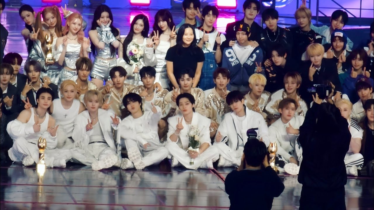 251115 KGMA Stray Kids Ending Fancam 스트레이키즈 전출 엔딩 직캠