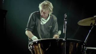 Queen - Roger Taylor Drum &amp; Timpani Solo [High Definition]