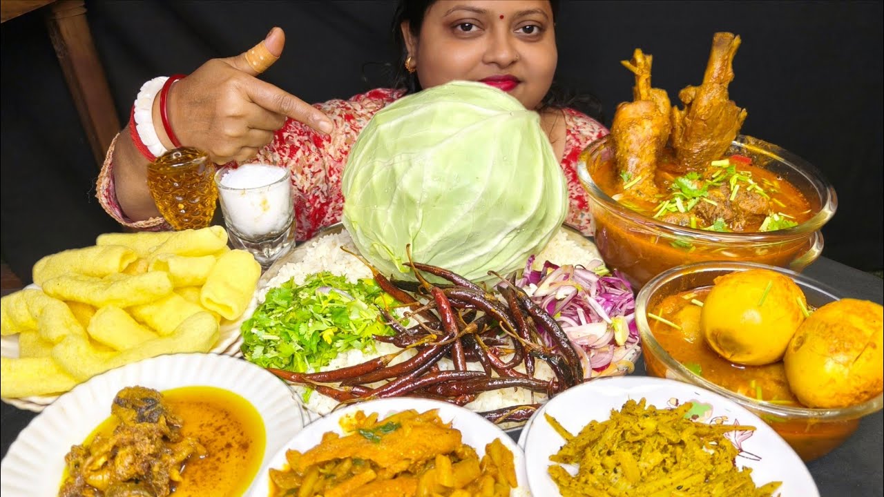 ASMR RICE SPICY CABBAGE BHORTA  EGG CURRY FISH OIL FRY CHICKEN CURRY AMUDI MACHER CHORCHORI EATING 