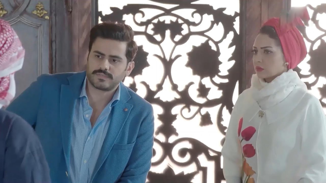 تفاجئ بغريمه موجود فبيته ف طلق زوجته ليخلص منه!