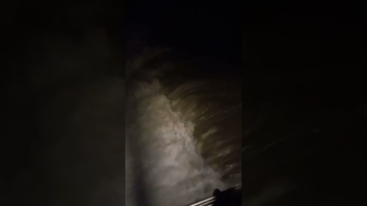 cherry gas wave crash