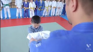 the Kade has karate uniform. The karate School 🏫,ki Ki kid tv.