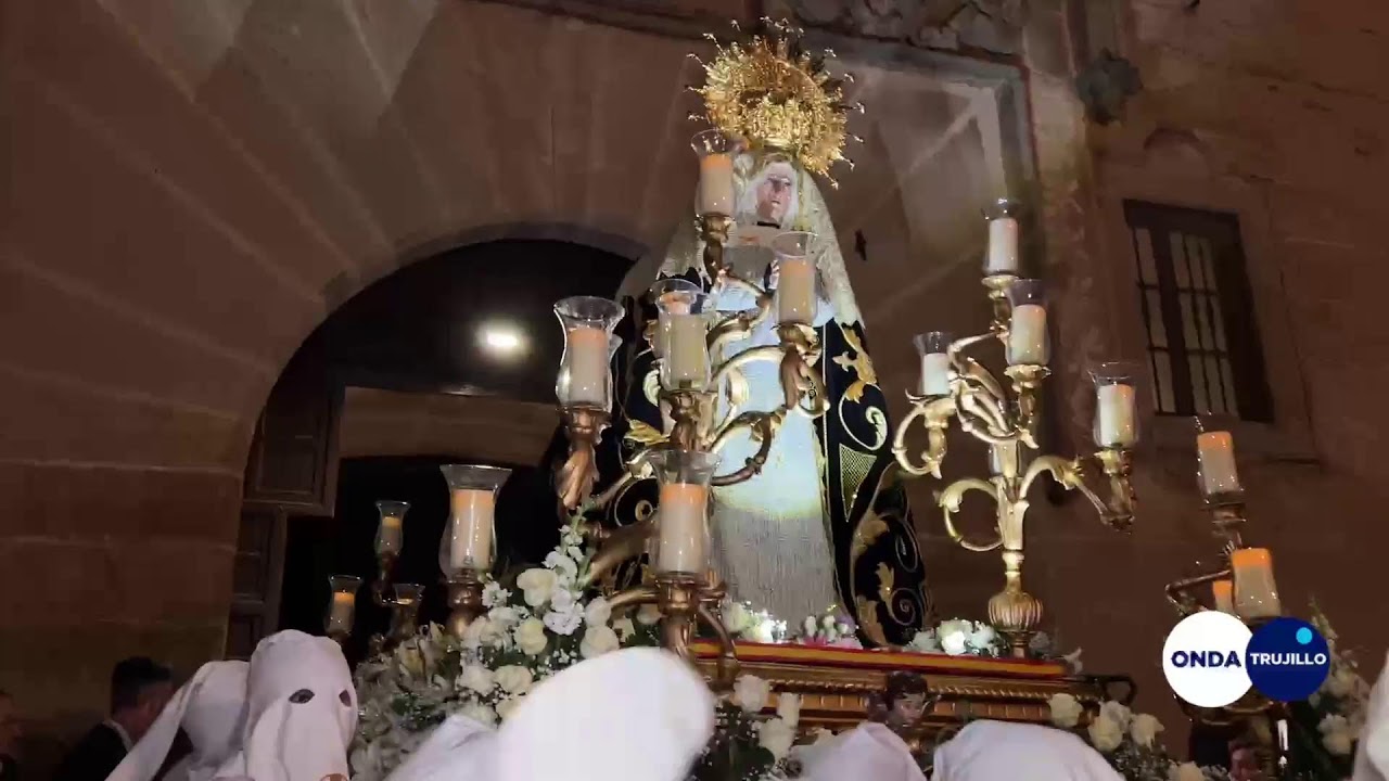 DIRECTO - Procesión del Santo Entierro. #SemanaSanta #Trujillo2024