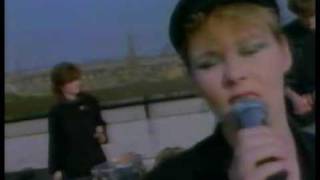 Miniatura de vídeo de "01 - Shop Assistants - I Don't Want To Be Friends With You"