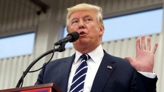 Donald Trump seizes on news of FBI's new Clinton probe